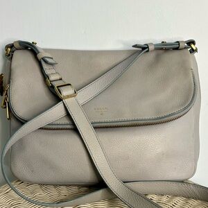 Fossil Preston Pale Gray Pebbled  Leather Crossbody Bag